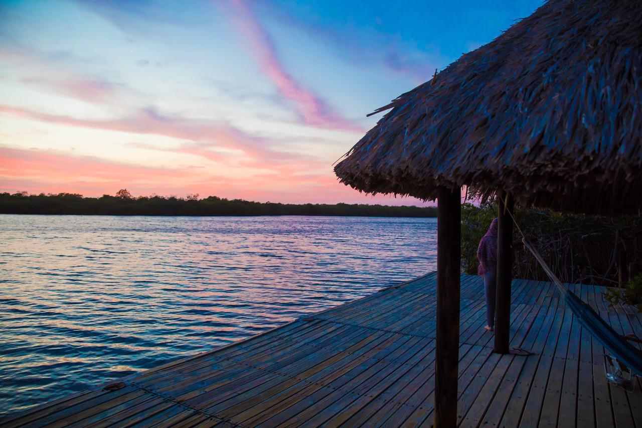 Salsipuedes Hotel Tintipan Island