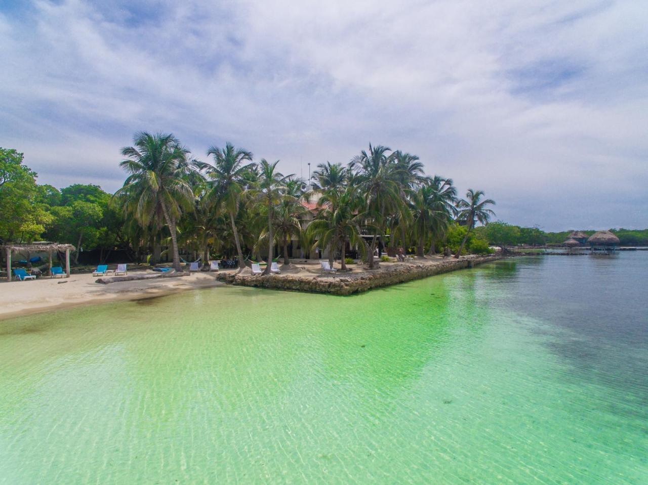 Hotel Salsipuedes Tintipan Island